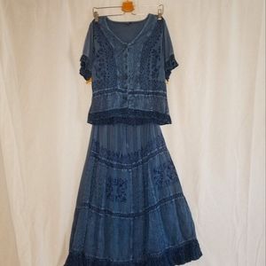 Magic brand deep blue embellished lace and embroided top/skirt set. Size S/M